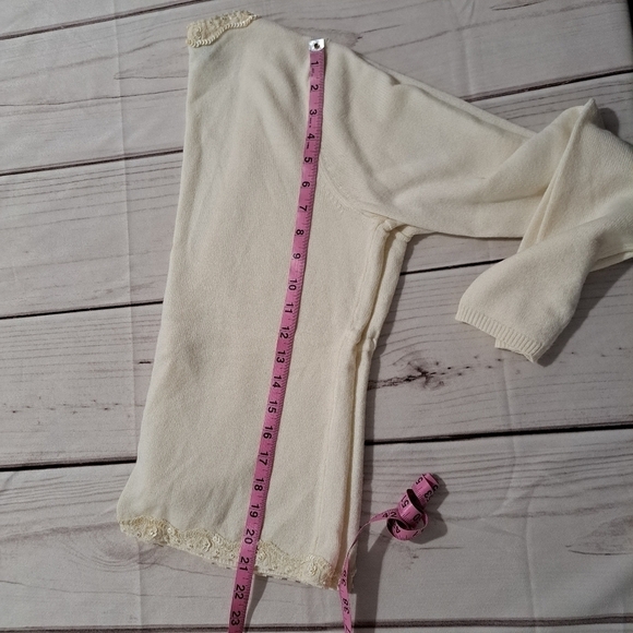 3 FOR 12 SALE Daisy Fuentes Cardigan Size Medium - Picture 11 of 14